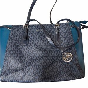 Michael Kors Navy and Teal Tote